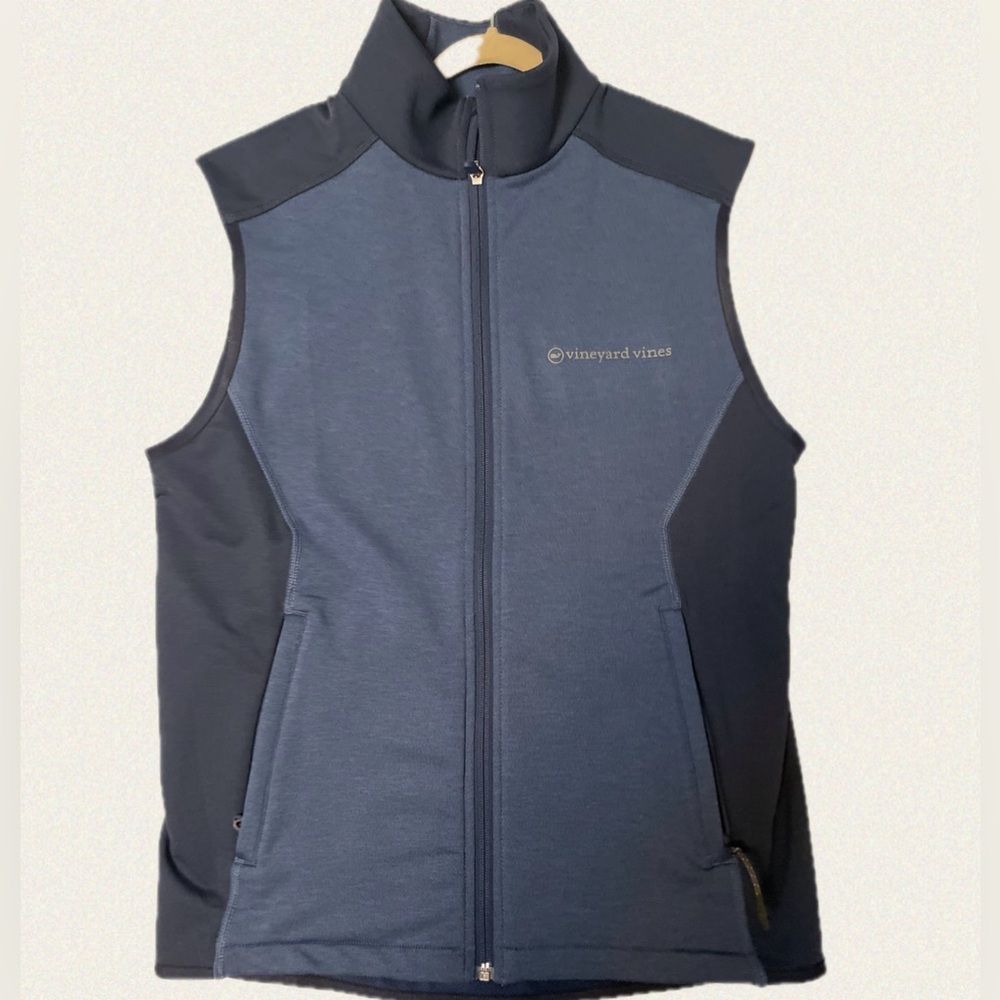 NWT Vineyard Vines Performance Vest - XS MUST HAVE! BRAND NEW WITH TAGS!